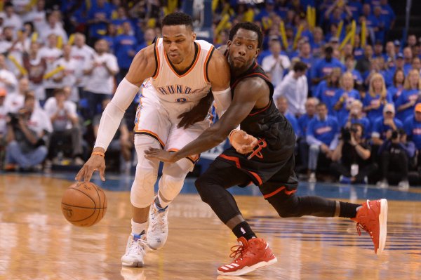 Nhận xét cũ của Yang Yi: Westbrook chơi hoàn toàn bởi cơ thể của anh ấy, và sự suy giảm thể chất của anh ấy có tác động lớn đến anh ấy
