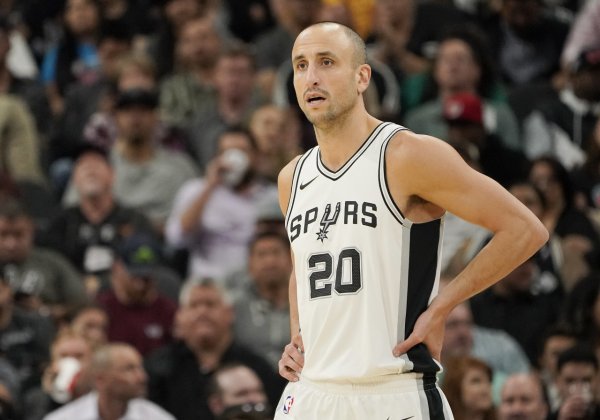 White nói về Ginobili: Bắt chước trò chơi của anh ấy, anh ấy luôn cho tôi sự tự tin & tin rằng tôi sẽ không làm phiền nó
