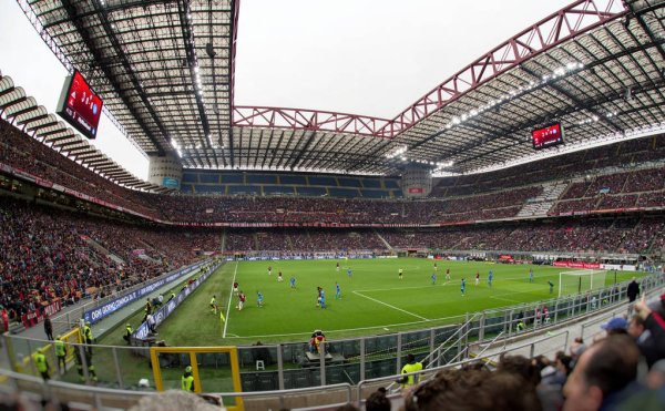 Tiến bộ của Hội đồng thành phố về việc bán San Siro: 24 phiếu bầu ổn định và các cuộc kiêng cử đảng, có xu hướng vượt qua
