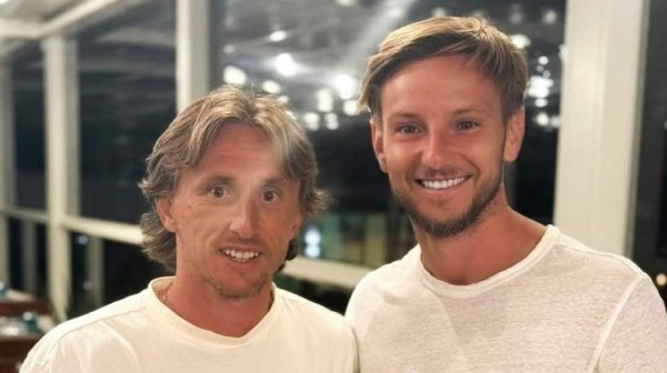 Rakitic: sáo ma thuật rất hạnh phúc ở Milan và anh ấy có thể tham gia. Nhờ có Tare, anh ấy có thể dẫn dắt đội giành chức vô địch