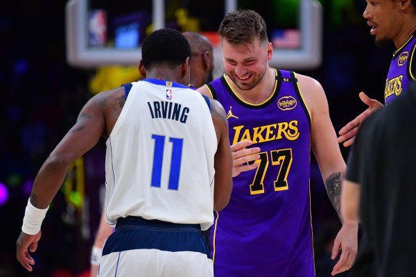 Doncic: Không ai khác có thể học được cách rê bóng của Irvin