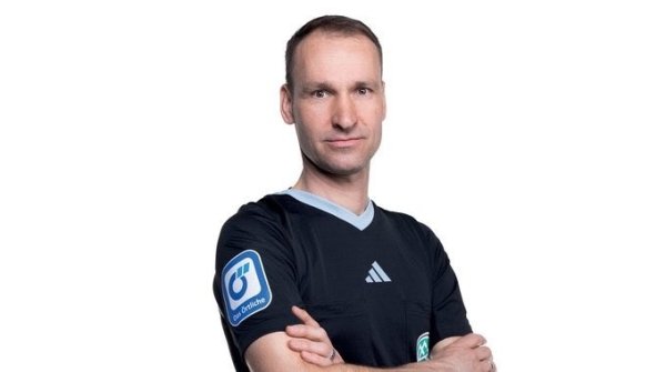 Chọn trọng tài trận Bayern vs Dortmund El Clasico, Dankert s