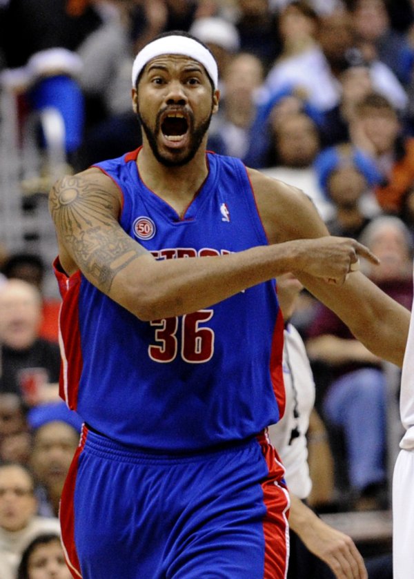 Howard: Rasheed Wallace&Cá mập có kỹ năng vượt trội và rất khó đối phó. Khả năng phòng ngự của Perkins rất tuyệt vời.