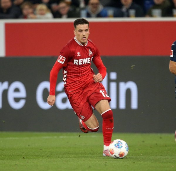 Ricken: Cầu thủ chạy cánh Mara của Cologne đã tiến bộ vượt bậc và Dortmund đang chú ý đến tình hình của anh ấy