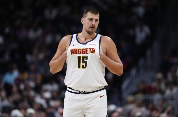 Jokic hiện bắn 77,1% khi ném hai con trỏ và hiệu suất tấn công Nuggets của anh ấy là 125,1 trên sân.
