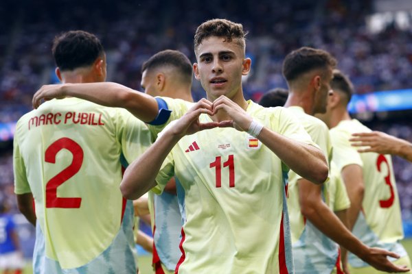 World Body: Fermin tham gia từ xa vào lễ ra mắt quỹ hỗ trợ trẻ em nhập viện