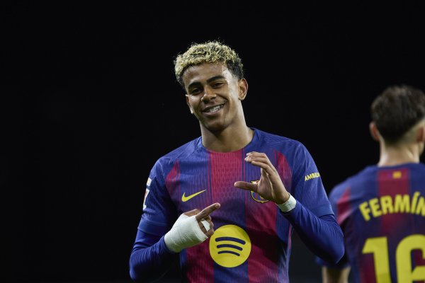 Radio Ser: Liên đoàn bóng đá Tây Ban Nha lo Barcelona không thể hướng dẫn chính xác Yamal