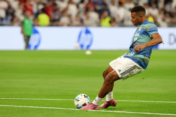 Phóng viên: Mpbappe không cần xét nghiệm, sẽ chuẩn bị cho tr